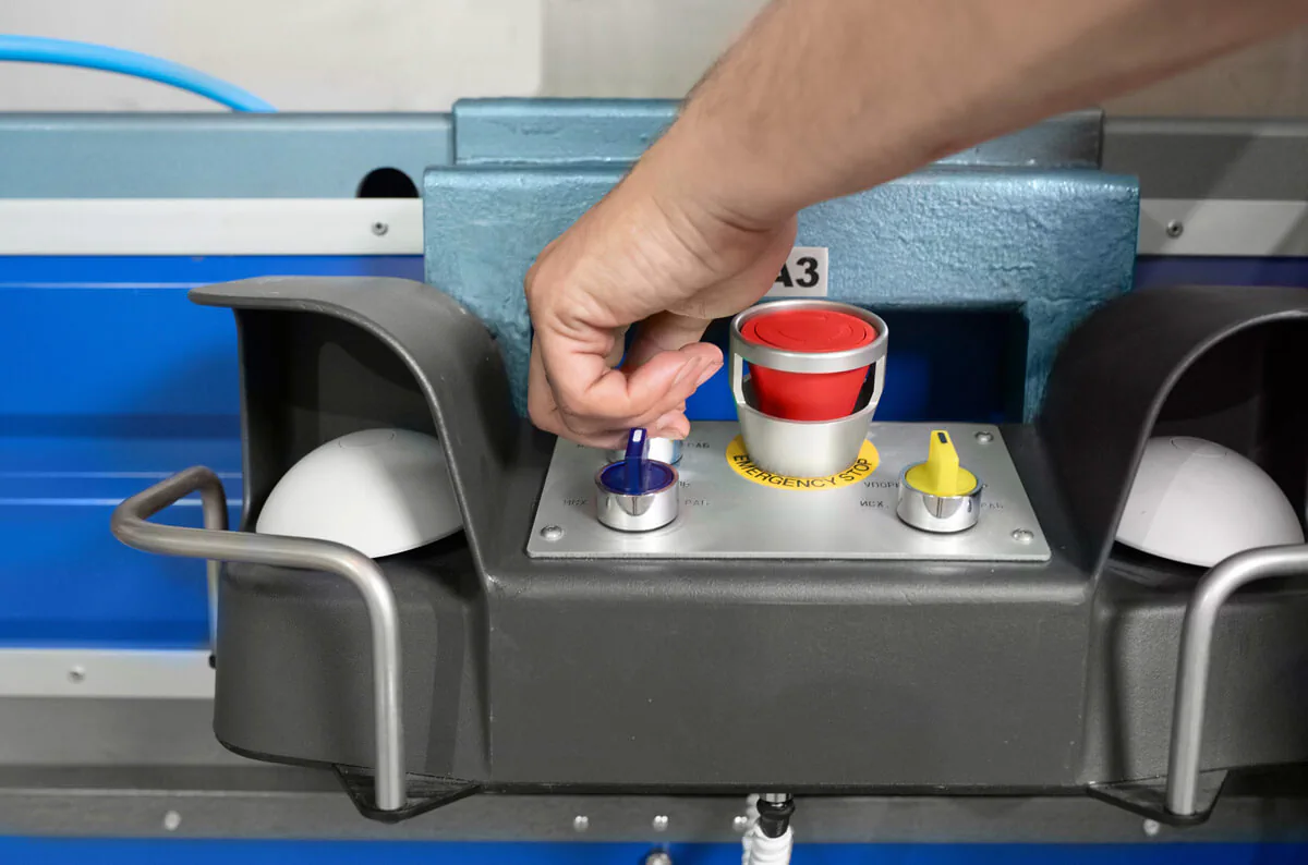 AUTS Axle-4 OS-4 System for automated ultrasonic inspection of railway axles during production — 3