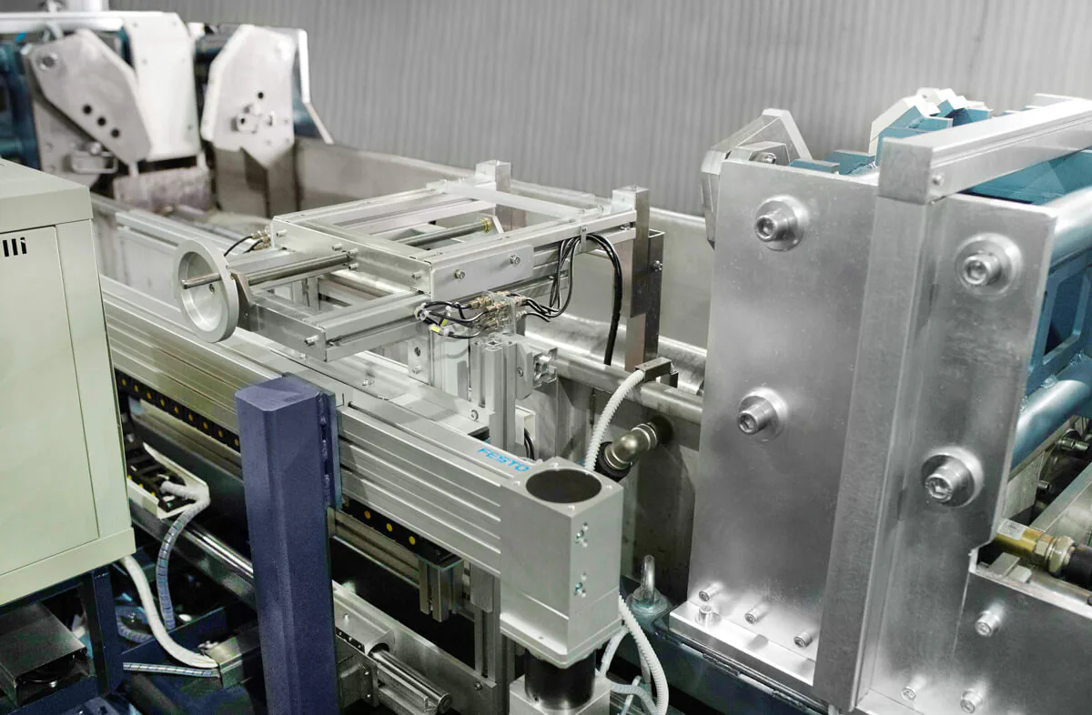 AUTS Axle-4 OS-4 System for automated ultrasonic inspection of railway axles during production — 7