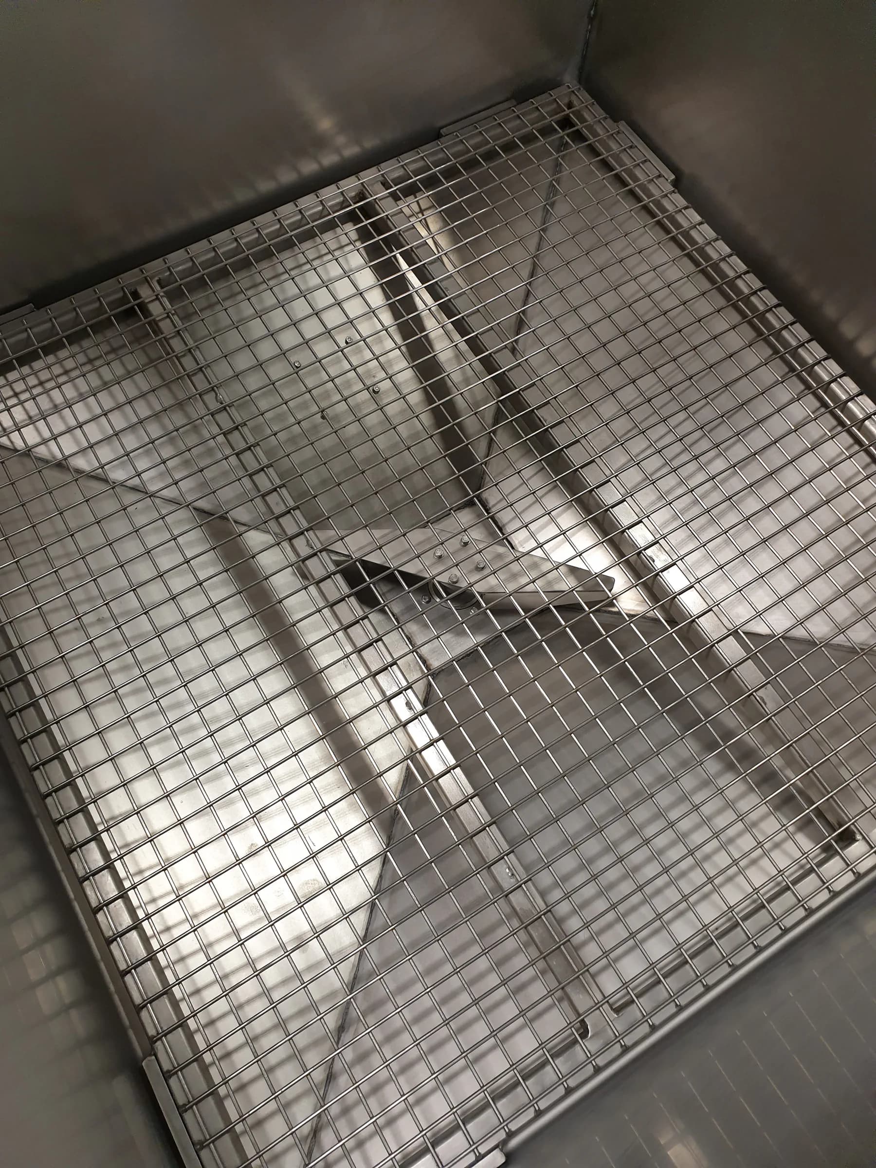 Penetrant Dip Line — 7